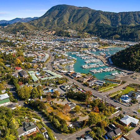 Tasman Holiday Parks Picton Dış mekan fotoğraf Aerial view of Akaroa